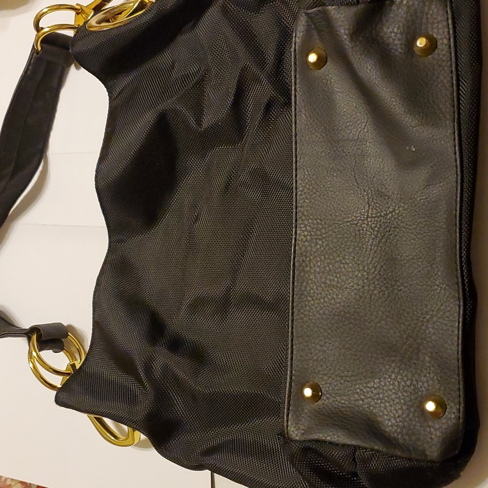Black lightweight fabric Hobo purse, tiger striped lining, 3 inner side pckts